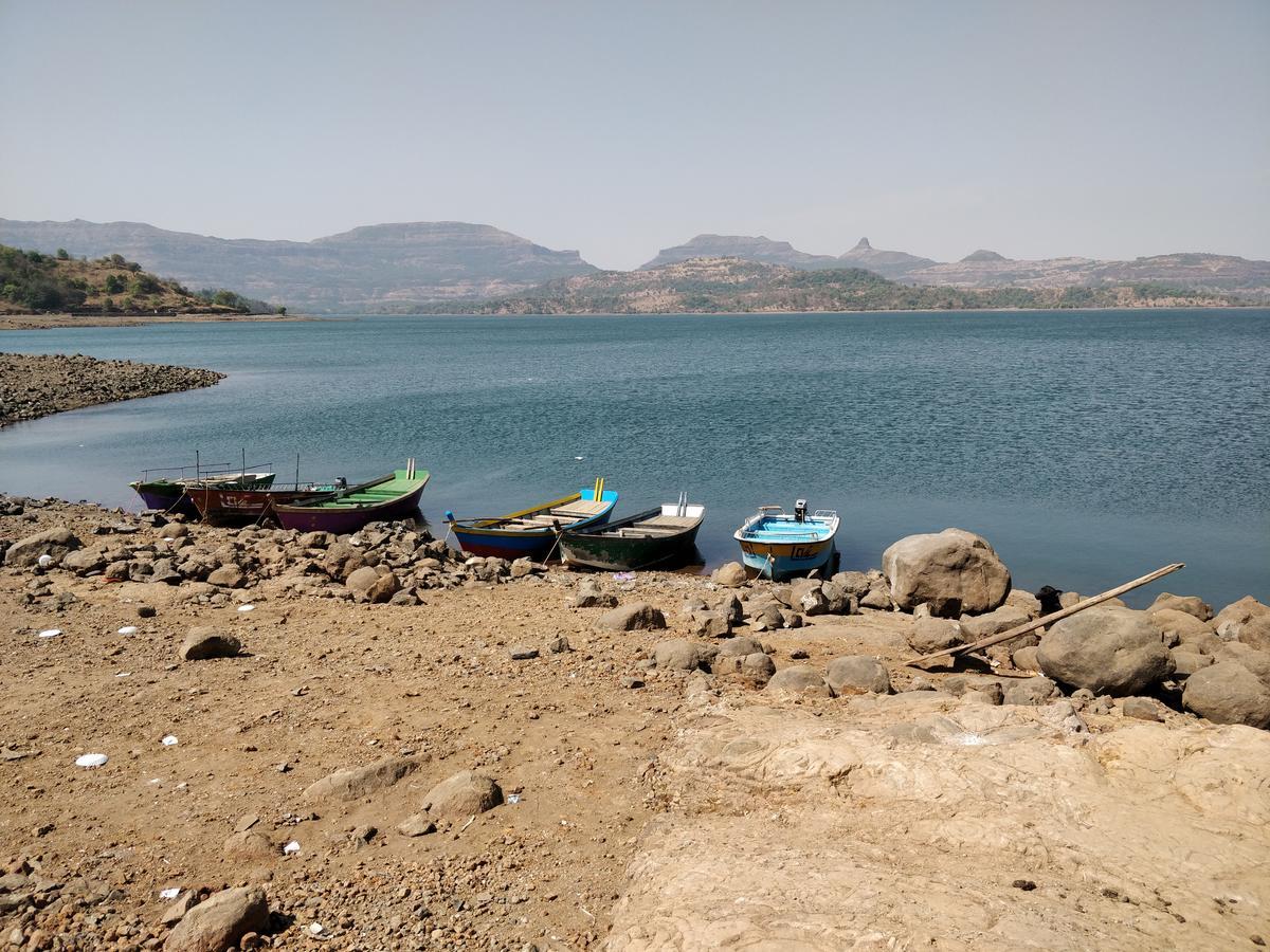 Hotel Samadhan Bhandardara Bagian luar foto